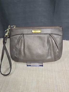 Coach Vintage Metallic Brown Leather Wristlet Clutch